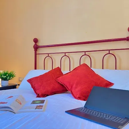 Homeby, Casa Spontini Apartment